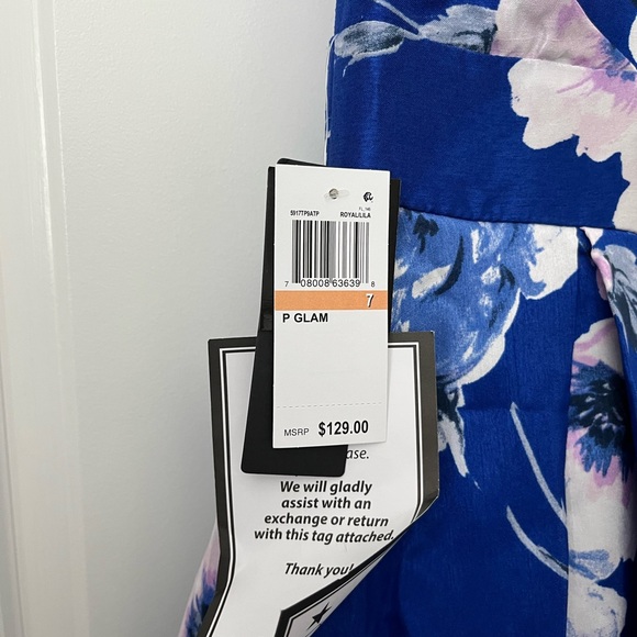New, full length maxi dress size 7 (juniors) from Macy’s - Picture 5 of 5